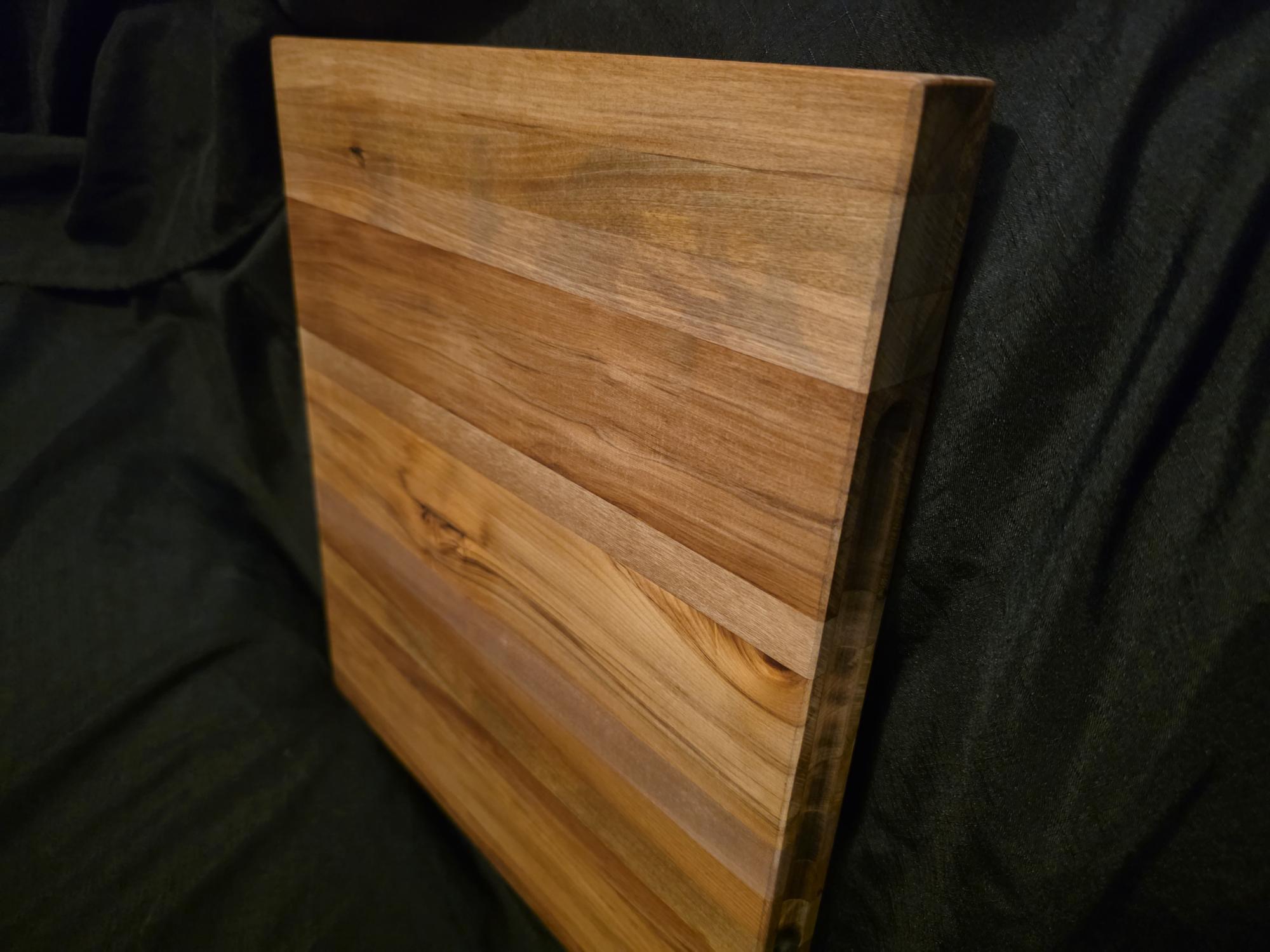 Standard  chopping board