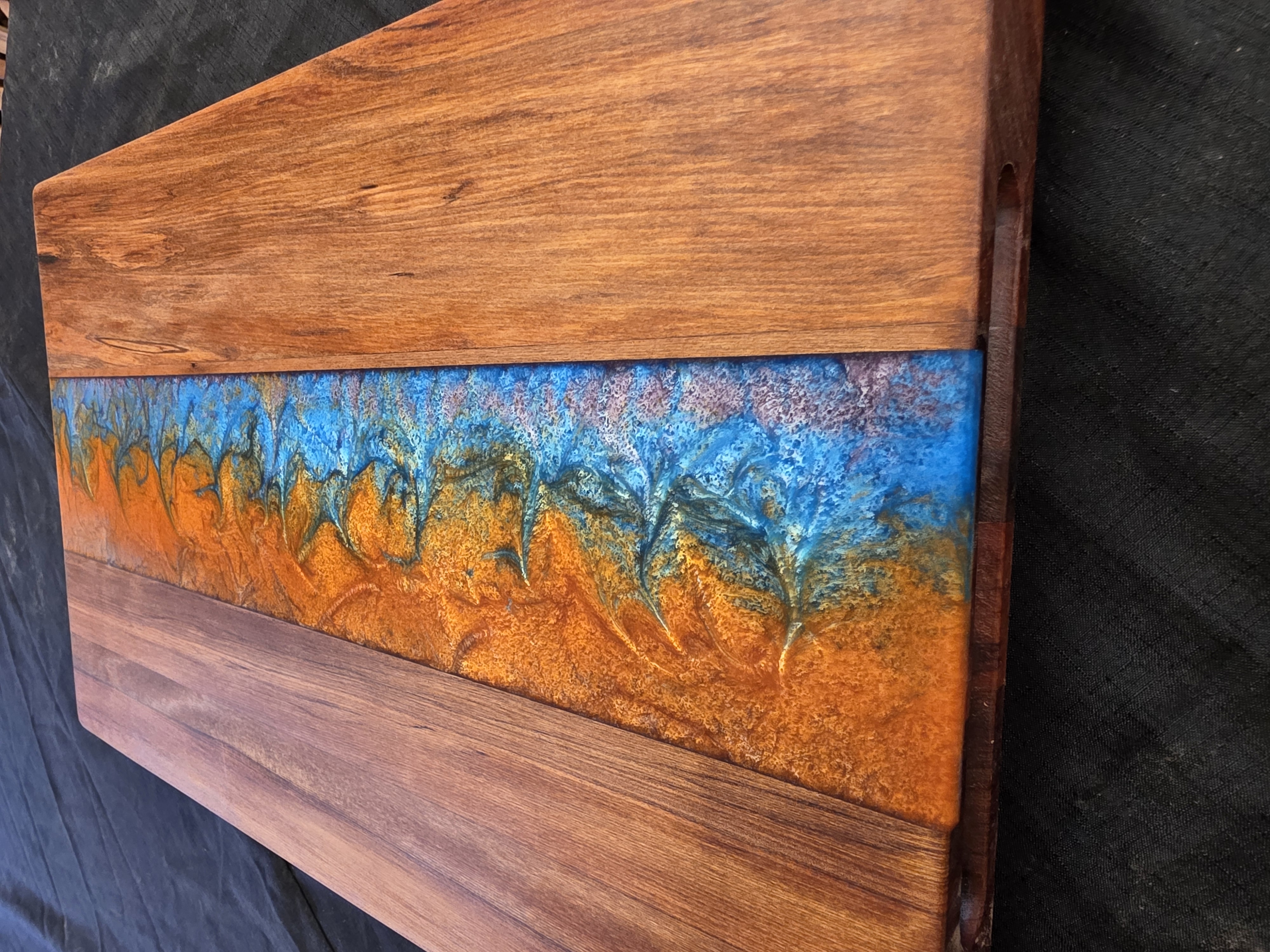 Resin board