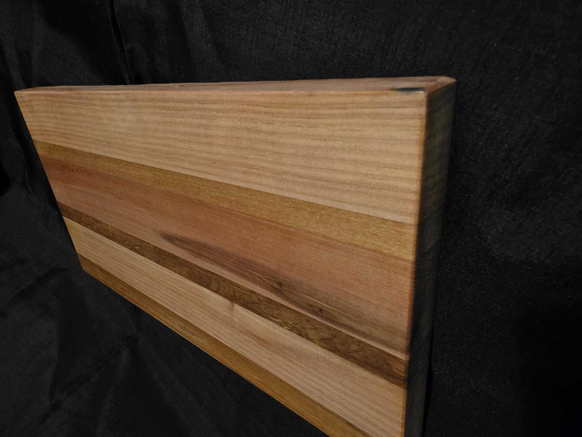 Standard chopping board