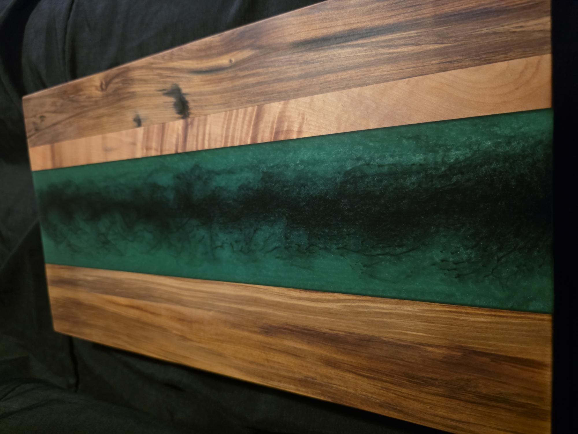Resin board