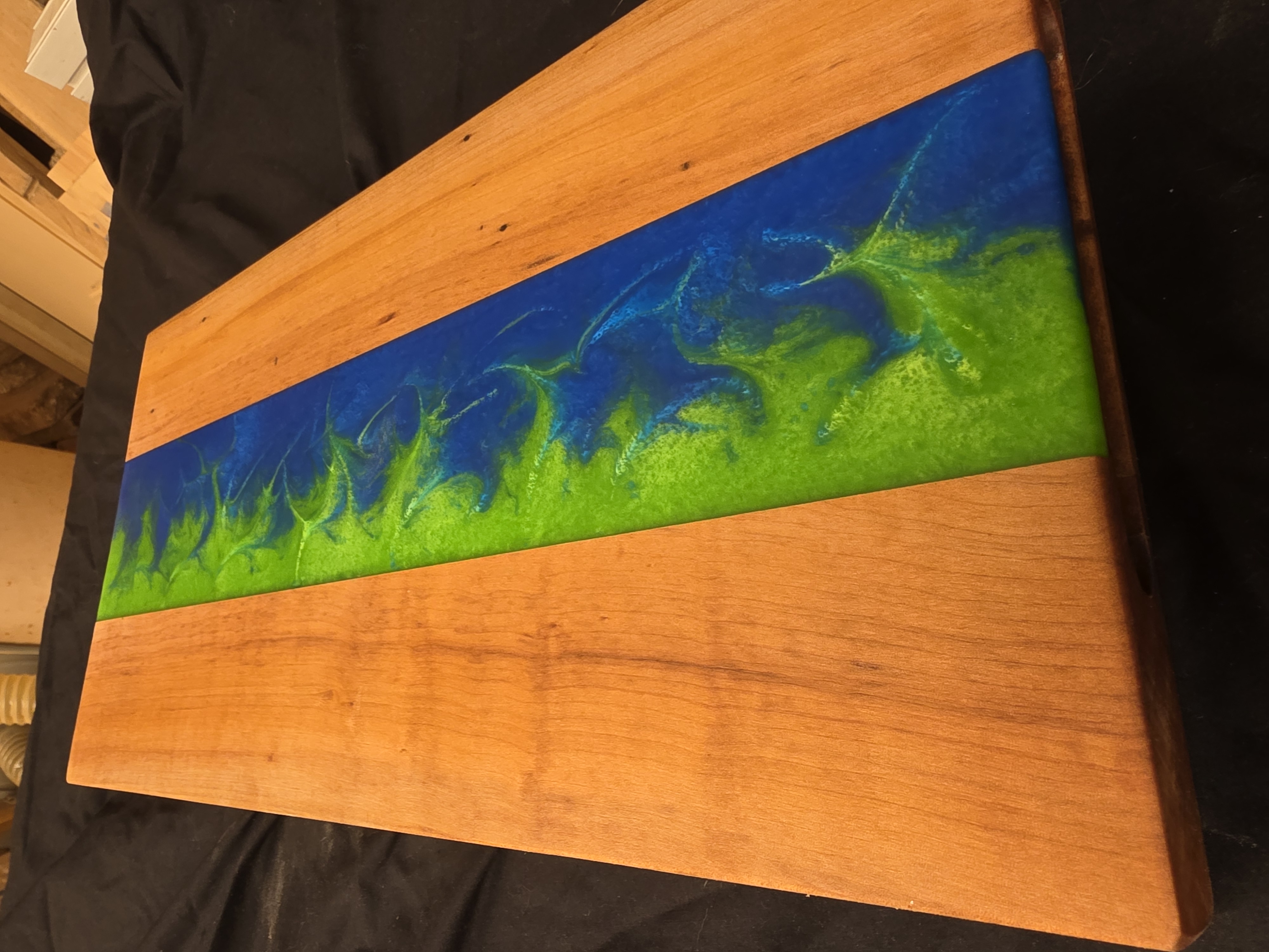 Resin board